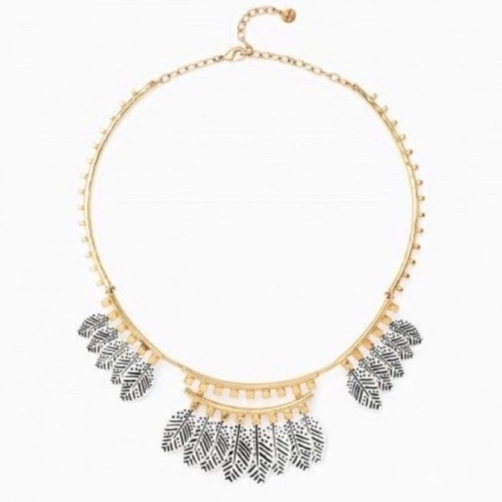 :: Stella & Dot | Gorgeous Retired Versatile Asher Statement Necklace - Picture 4 of 10